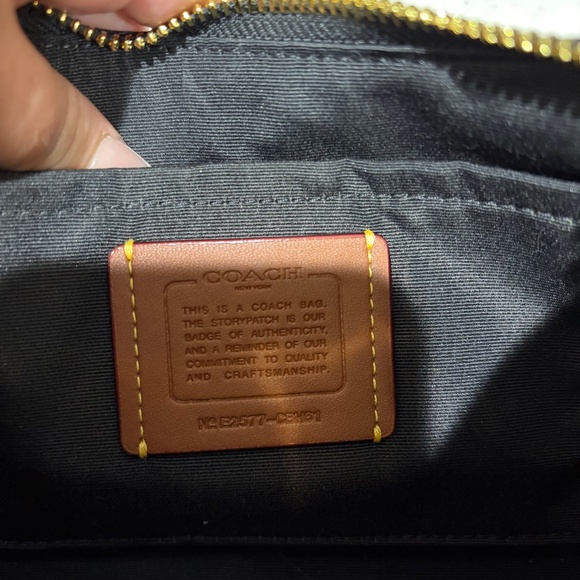 Coach Teri shoulder bag (leopard print) - Picture 2 of 3